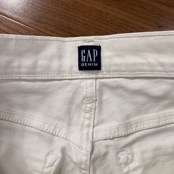 Gap women’s white jeans - Picture 5 of 11